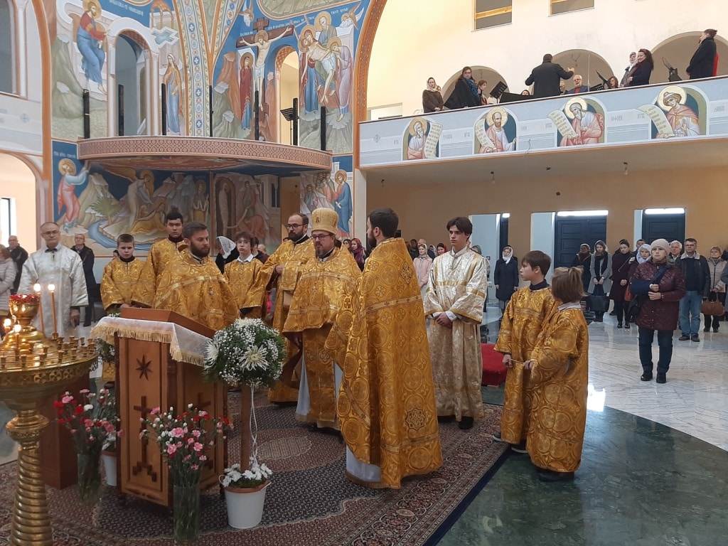 24 października br., niedzielnej św. Liturgii przewodniczył proboszcz parafii ks. mitrat Adam Siemieniuk wraz z miejscowym duchowieństwem.
