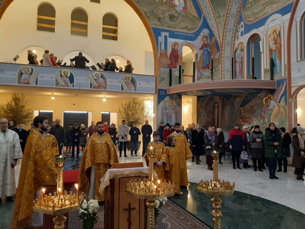 12 grudnia br. niedzielną św. Liturgię sprawowali miejscowi duchowni: ks. Piotr Nestoruk oraz ks. Adam Magruk. Śpiewał chór pod dyrekcją Bogdana Kuźmiuka oraz dziecięcy, który prowadziła Anna Jakoniuk.