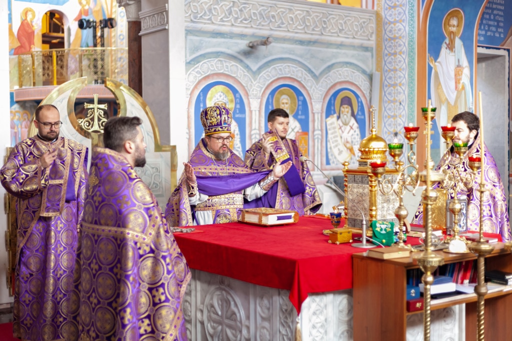 12 marca 2023 r., w drugą niedzielę Wielkiego Postu poświęconą św. Grzegorzowi Palamasowi, św. Liturgii w stołecznej cerkwi Hagia Sophia przewodniczył proboszcz ks. mitrat Adam Siemieniuk wraz z miejscowym duchowieństwem.