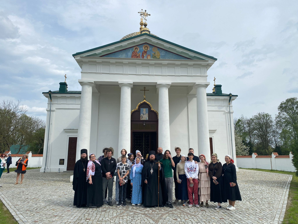 W piątek, 12 kwietnia jako Bractwo Młodzieży ze stołecznej cerkwi  Hagii Sofii - Mądrości Bożej pojechaliśmy do klasztoru pod wezwaniem św. Onufrego w Jabłecznej.