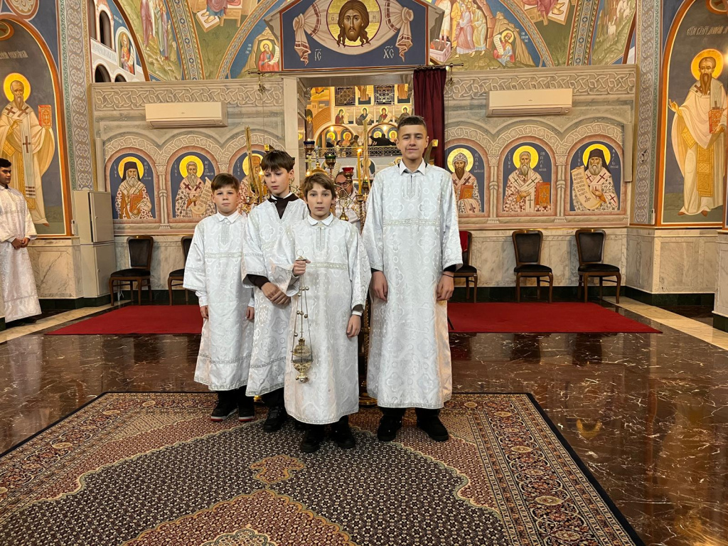 W niedzielę po wielkim dniu Narodzin Chrystusa Matka Cerkiew  podkreśla, że historia Jezusa jest kontynuacją i wypełnieniem historii Izraela.